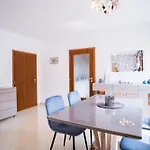 Black Sea Centre By Flat Manаger Appartement